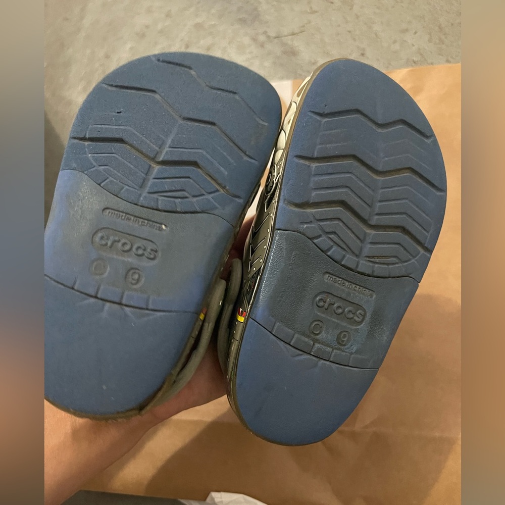 Crocs - Picture 2 of 5